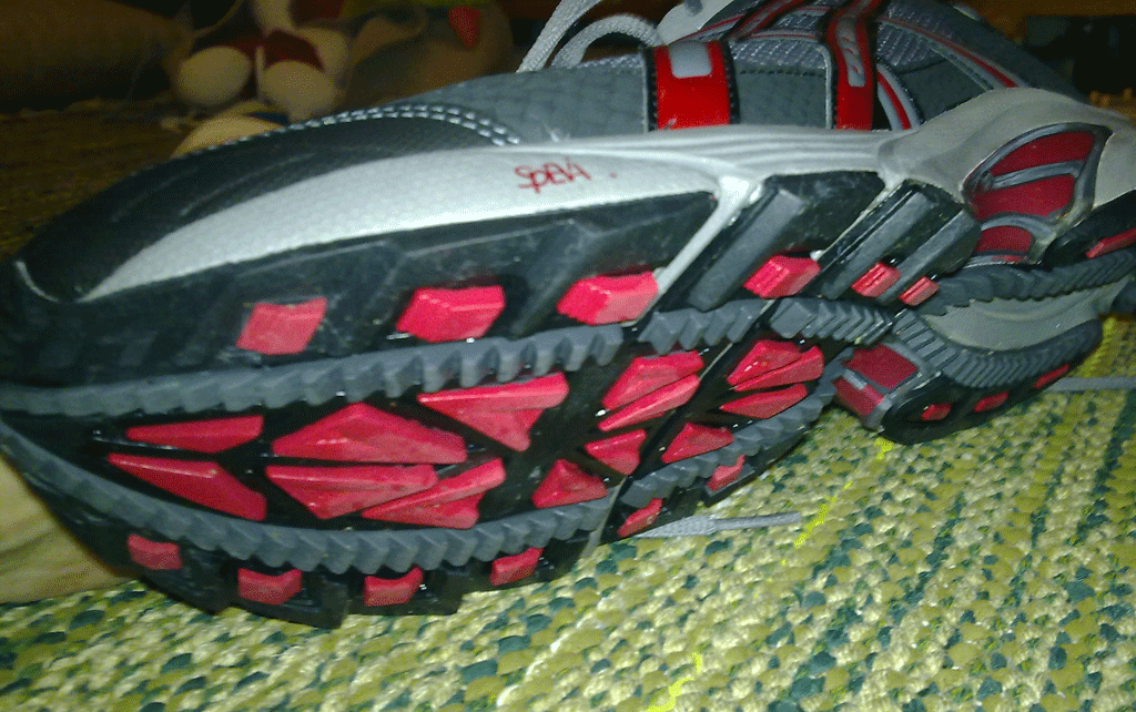 a pair of mystery winter running shoes | 400days